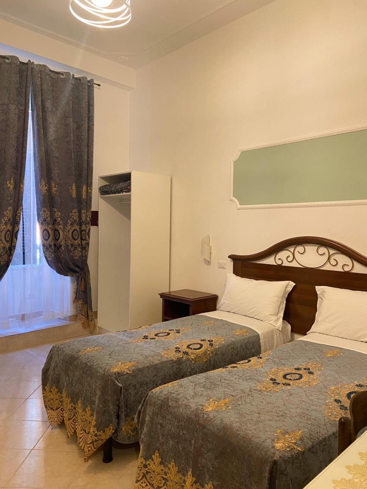 Hostel Cosmos Rome Luaran gambar